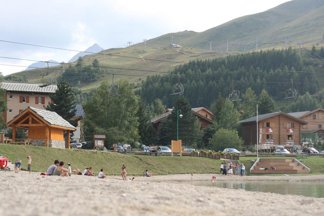 Vacanceole - Au Coeur Des Ours Aparthotel Les Deux Alpes Exteriör bild